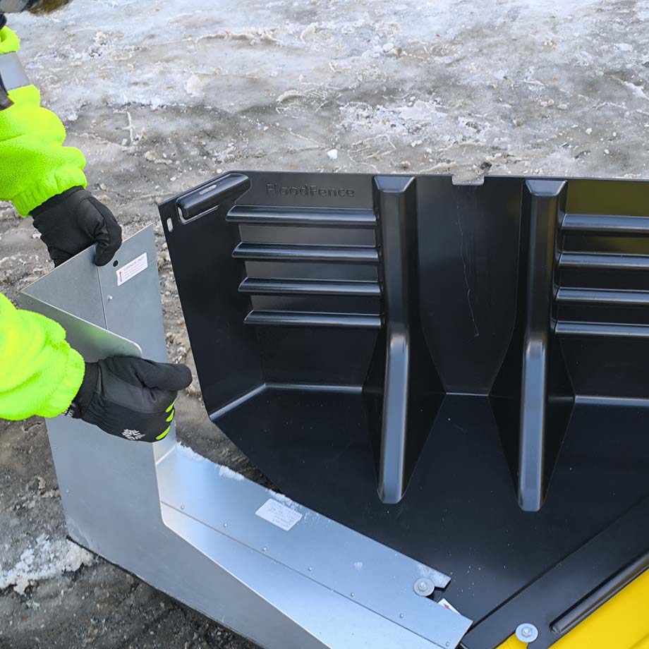 FloodFence™ | Leicht | Wandelement links – FL-QFLWL || B 240 mm x L 580 mm x H 450 mm