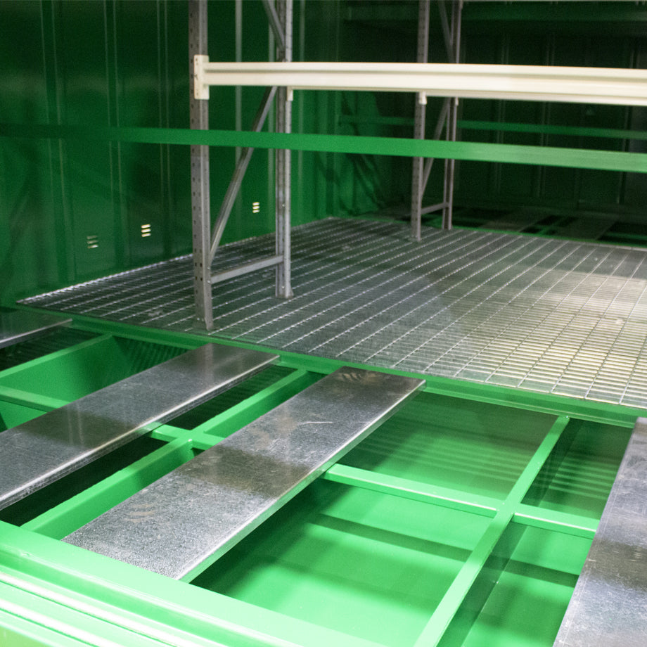 Kombinierter Lagercontainer – CBS2 || für 32 Fässer mit begehbarem Bereich